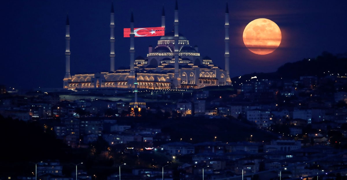 'Full-flower supermoon' rises on world starting to emerge from pandemic 'Full-flower supermoon' rises on world starting to emerge from pandemic