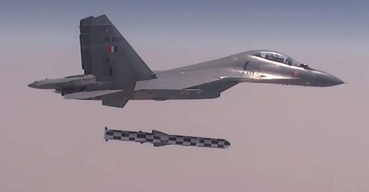 BrahMos becomes first desi missile to receive fleet release clearance
