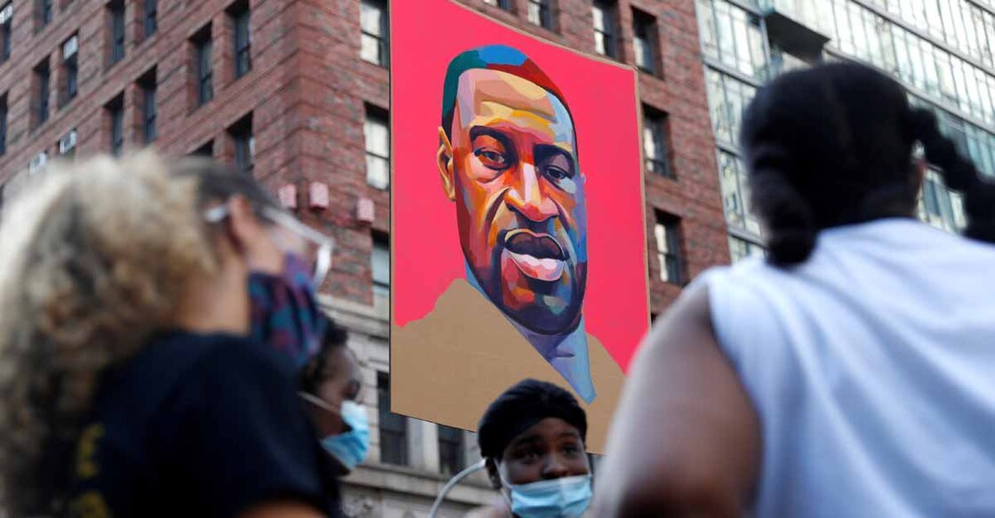 Thousands pay tribute to George Floyd as pressure mounts for US police reform