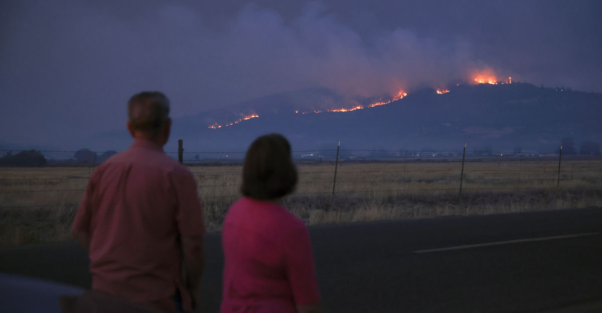 Oregon wildfires destroy five towns, as three fatalities confirmed in California