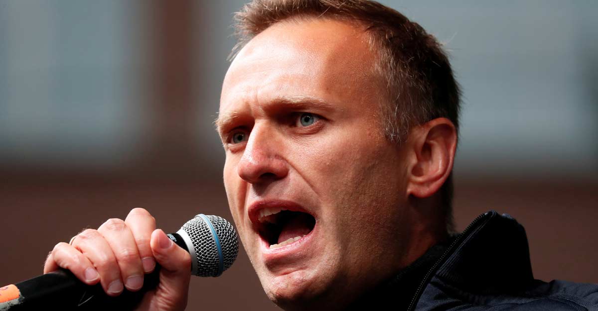 Kremlin critic Navalny's bank accounts frozen, apartment seized