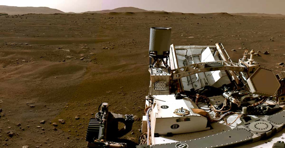 Mars rover sends home movie of daredevil descent to landing on red planet Mars rover sends home movie of daredevil descent to landing on red planet