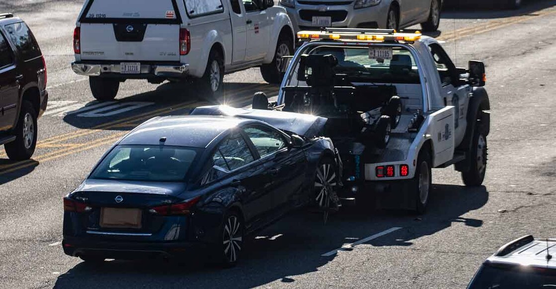Man rams car into US Capitol; 1 police officer, driver killed