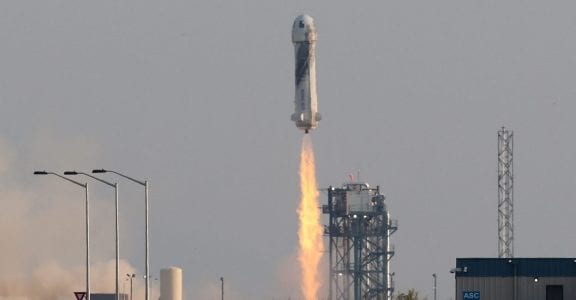 Jeff Bezos, world's richest man, blasts off to space on his company's first passenger flight Jeff Bezos, world's richest man, blasts off to space on his company's first passenger flight