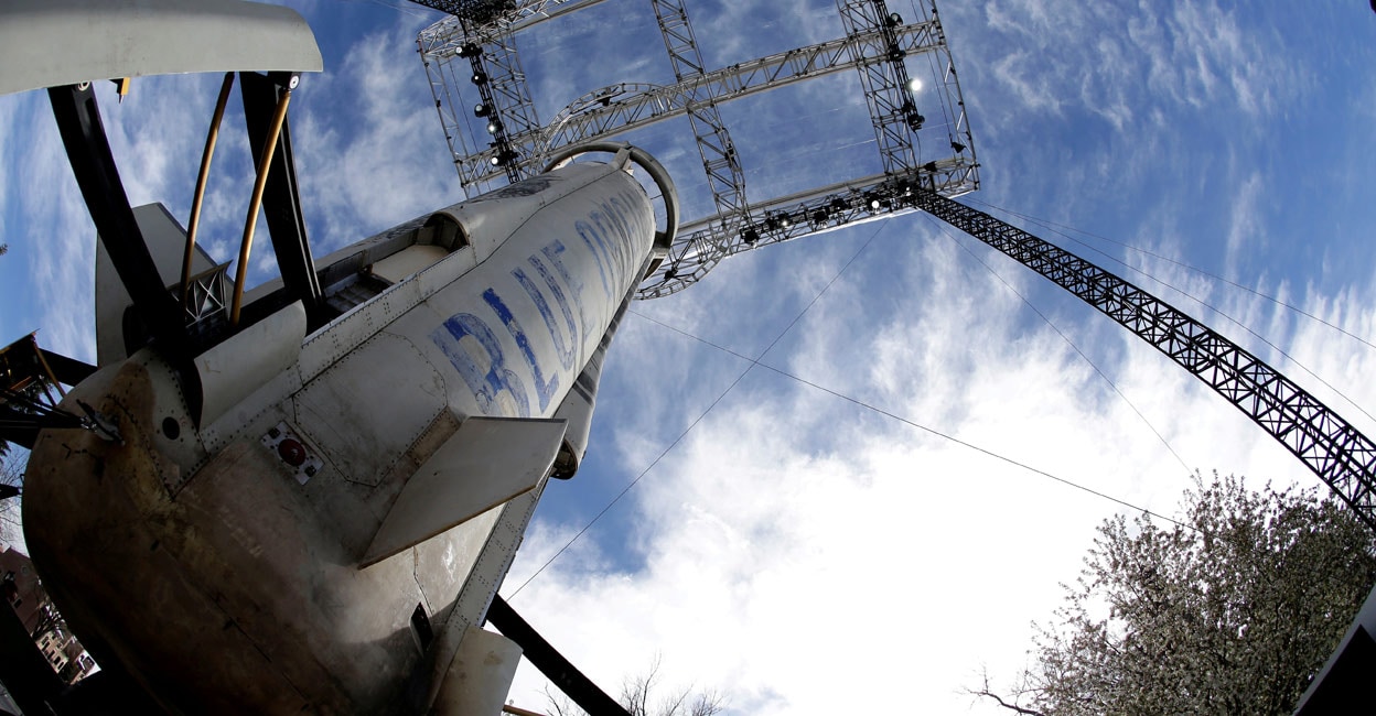 Jeff Bezos makes 11-minute space journey on his company's first passenger flight Jeff Bezos makes 11-minute space journey on his company's first passenger flight