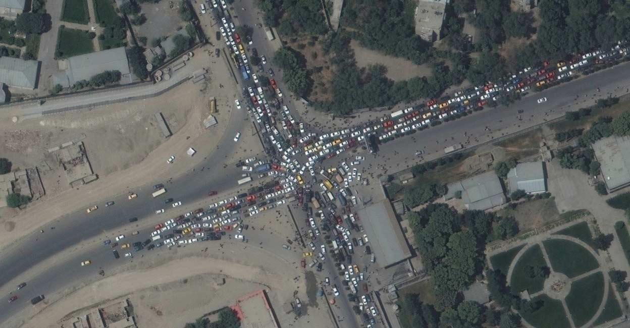 Afghanistan-Taliban crisis Traffic jam and crowds are seen near Kabul's airport in Afghanistan August 16, 2021. Photo: MAXAR TECHNOLOGIES/via REUTERS