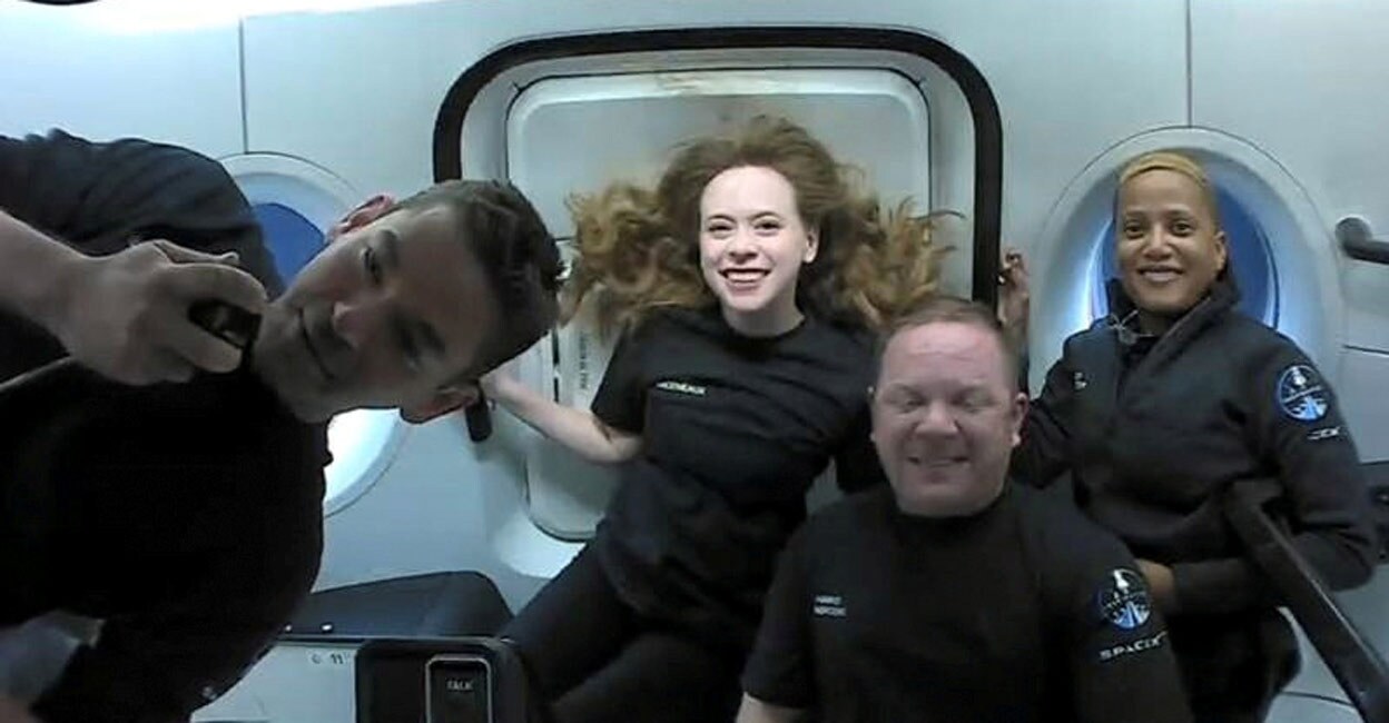 SpaceX capsule with world's first all-civilian orbital crew splashes down safely off Florida Inspiration4 crew Jared Isaacman, Sian Proctor, Hayley Arceneaux, and Chris Sembroski, seen on their first day in space in this handout photo released on September 17, 2021. Photo: SpaceX/Handout via REUTERS