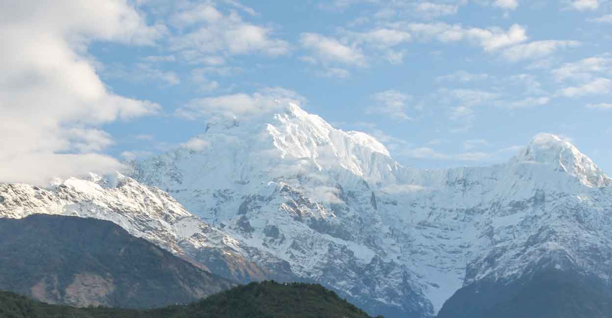 A photo of the Himalayas. By Giuseppe Mondi