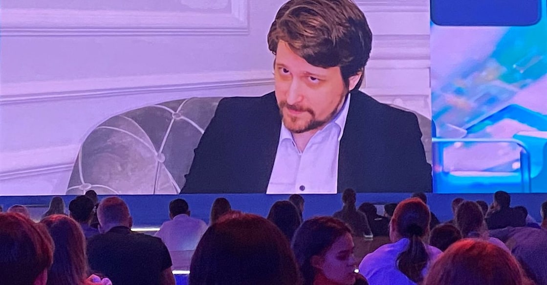 Former contractor of U.S. National Security Agency Edward Snowden is seen on a screen during his interview presented via video link at the New Knowledge educational online forum in Moscow, Russia September 2, 2021. Reuters/Olesya Astakhova/File Photo