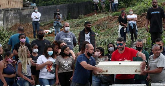 Mudslides and floods kill at least 117 in Brazil's Petropolis Mudslides and floods kill at least 117 in Brazil's Petropolis