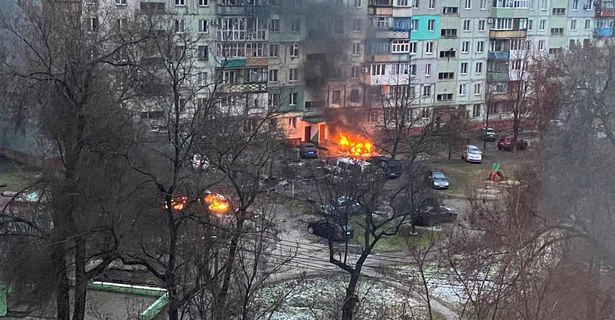 Fire is seen in Mariupol at a residential area after shelling amid Russia's invasion of Ukraine March 3, 2022, in this image obtained from social media. Photo: Twitter @AyBurlachenko via REUTERS
