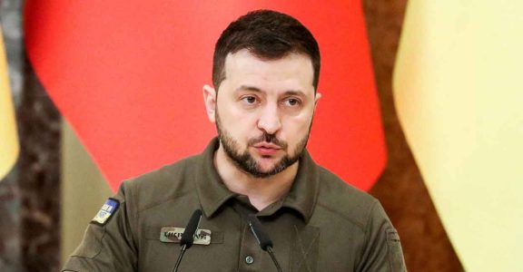 'Stop playing' with Russia, end war: Ukraine's President Zelenskyy tells West 'Stop playing' with Russia, end war: Ukraine's President Zelenskyy tells West