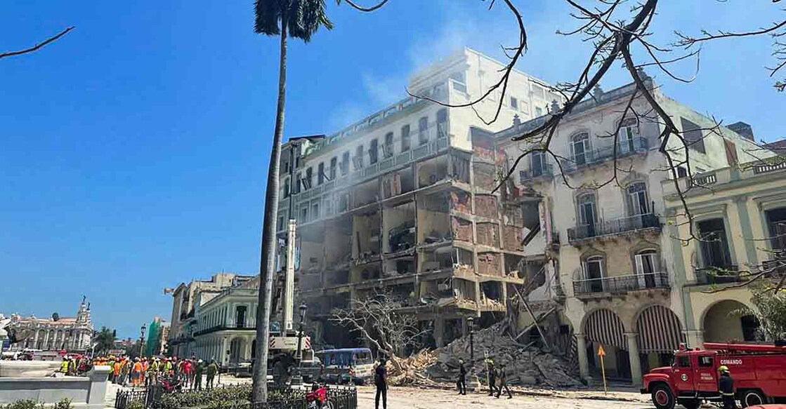 Rescue teams work at a site after an explosion destroyed the Hotel Saratoga, in Havana, Cuba. REUTERS/Alexandre Meneghini