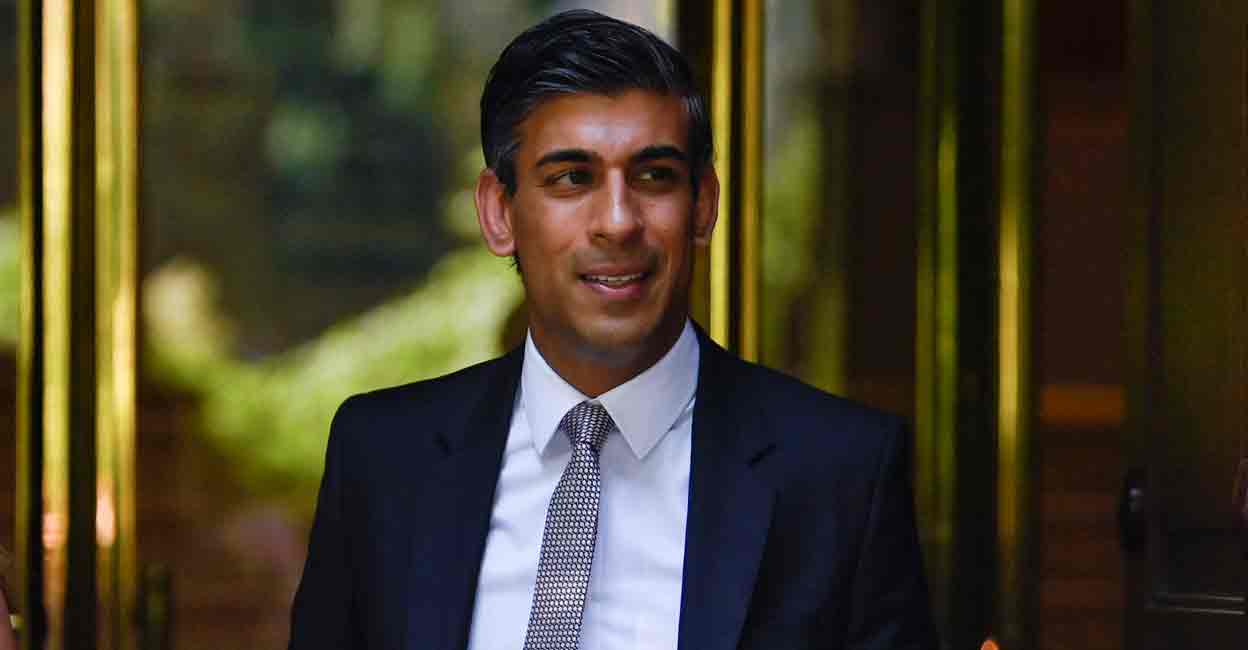 BRITAIN-POLITICS-BALLOT Former Chancellor of the Exchequer Rishi Sunak walks in London, Britain, July 14, 2022. REUTERS/Toby Melville