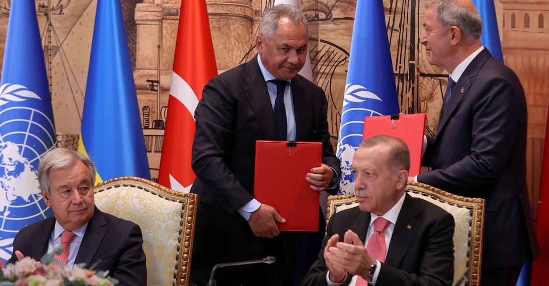 UN Secretary-General Antonio Guterres, Russia's Defence Minister Sergei Shoigu and Turkish President Recep Tayyip Erdogan attend a signing ceremony in Istanbul, Turkey on July 22, 2022. Reuters/Umit Bektas