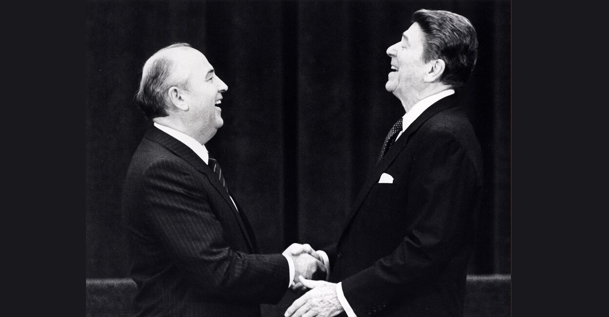 U.S. President Ronald Reagan & Mikhail Gorbachev U.S. President Ronald Reagan at his first meeting with former Soviet leader Mikhail Gorbachev in Geneva, Switzerland, November 1985. Photo: REUTERS/Dennis Paquin