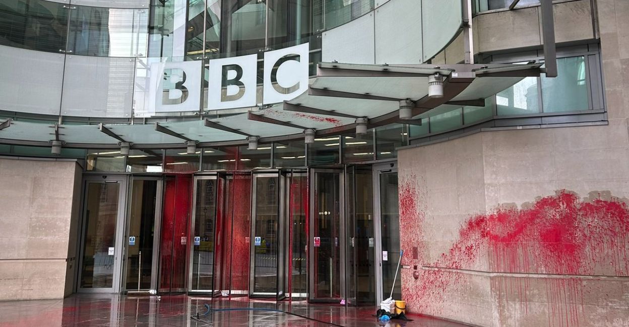 Red paint sprayed over the entrance of the BBC office in London: Photo: X/@vicderbyshire