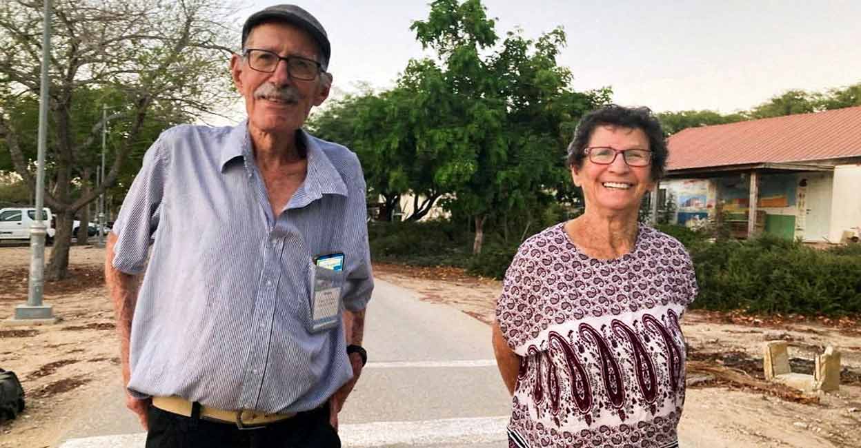 ISRAEL-PALESTINIANS-HOSTAGES-GRANDSON Yocheved Lifshitz, who was held as hostage by Palestinian Hamas militants, is seen with her husband Oded in this handout picture obtained by Reuters on October 23, 2023, as Hamas announced she was going to be released. Oded remains a hostage. Photo: Daniel Lifshitz archive/Handout via REUTERS