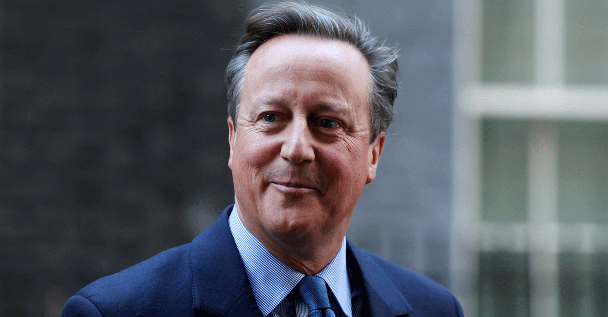 Britain's former Prime Minister and newly appointed Foreign Secretary David Cameron walks outside 10 Downing Street in London, Britain November 13, 2023. Photo: Reuters/Suzanne Plunkett