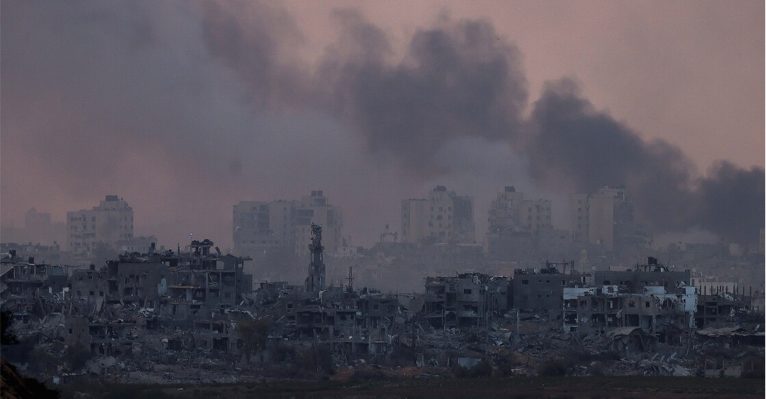 Smoke rises above Gaza, amid the ongoing conflict between Israel and the Palestinian group Hamas, as seen from southern Israel, on Monday. Photo: REUTERS/Ronen Zvulun