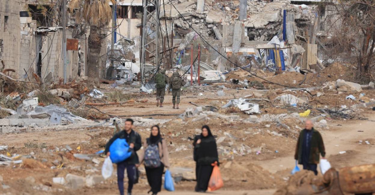 gaza-people-flee gaza-people-flee
