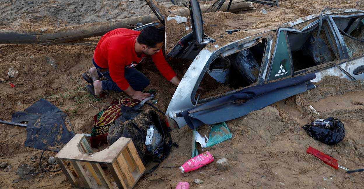 Gaza attack The two attacks underlined how volatile the situation remains after successive nights of trouble that have drawn worldwide alarm and calls for calm. Photo: Reuters/Rami Amichay