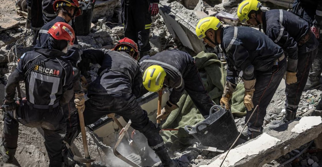 Spanish and Moroccan rescuers search the rubble for survivors in Talat N'Yacoub village of al-Haouz province in earthquake-hit Morocco. Photo: AFP