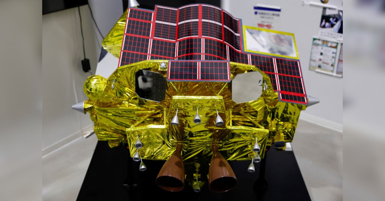 slim-japan-jaxa-moon-landing A miniature model of the Smart Lander for Investigating Moon (SLIM) is displayed at Japan Aerospace Exploration Agency's facility in Sagamihara, south of Tokyo, Japan, January 19, 2024. Photo: Reuters/Kim Kyung-Hoon