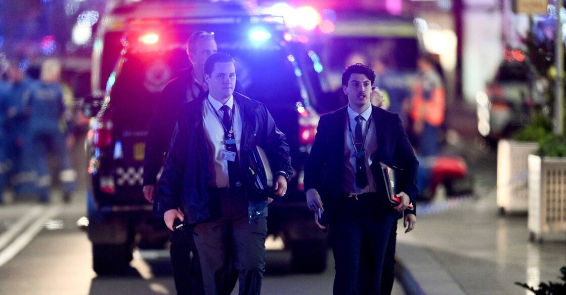 Police officers and emergency service workers are seen at Bondi Junction after multiple people were stabbed inside the eastern suburbs shopping centre in Sydney, April 13, 2024. Photo: Reuters. 