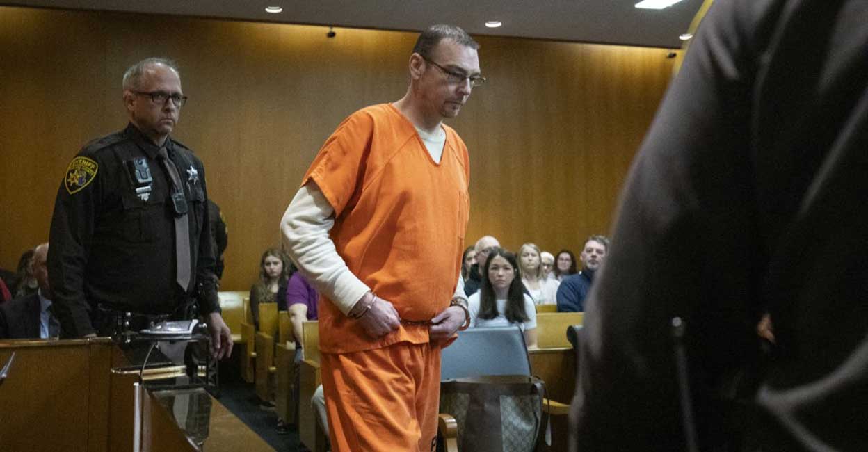 US-SENTENCING-FOR-PARENTS-OF-OXFORD,-MICHIGAN-SCHOOL-SHOOTER-ETH James Crumbley, father of Oxford High School mass shooter Ethan Crumbley, enters the courtroom for his sentencing on four counts of involuntary manslaughter for the deaths of four Oxford High School students who were shot and killed by his son, on April 9, 2024 at Oakland County Circuit Court in Pontiac, Michigan. Photo: Getty Images via AFP/Bill Pugliano