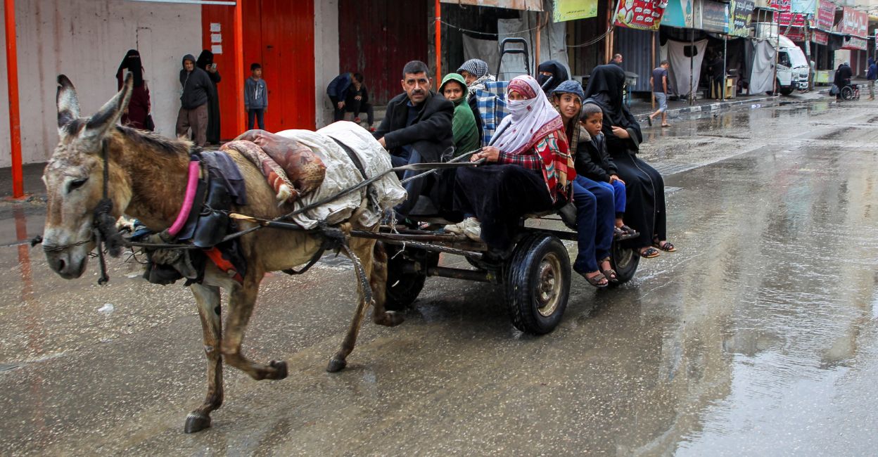 Pakistn Rafah Israel tells Palestinians to evacuate Rafah, Hamas decries 'dangerous ...
