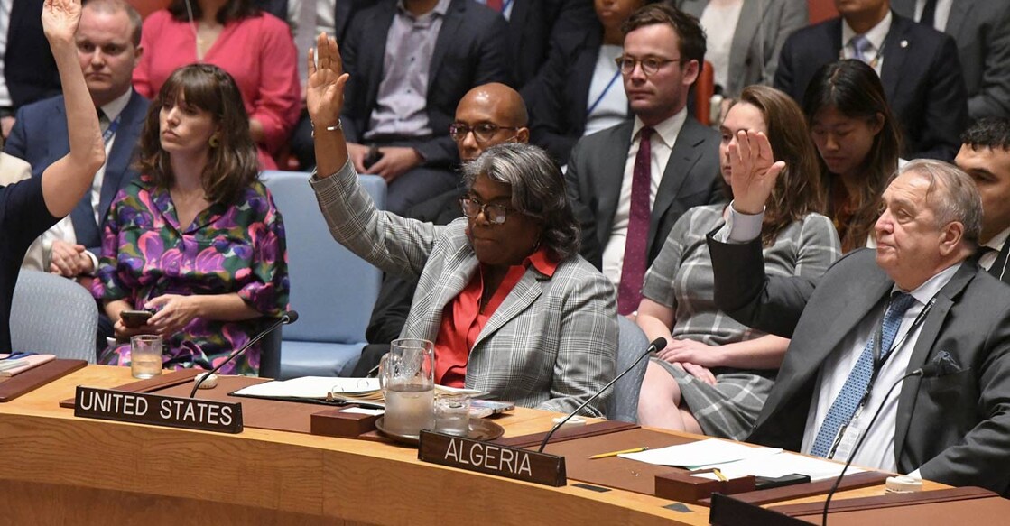 US Ambassador to the United Nations Linda Thomas-Greenfield votes during a UN Security Council vote on a US-drafted resolution backing a proposal outlined by Joe Biden for a ceasefire between Israel and Palestinian militants Hamas in the Gaza Strip, at UN headquarters in New York City, U.S., June 10, 2024. Photo: Reuters. 