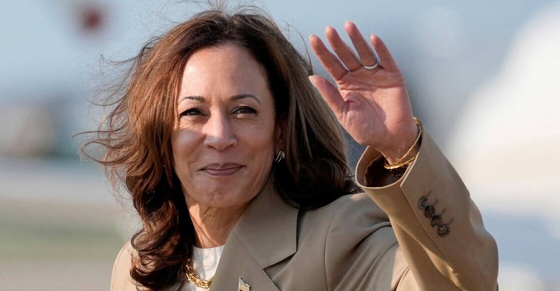 US Vice President Kamala Harris waves upon arrival at Joint Base Andrews in Maryland, July 27, 2024. Photo: Reuters. 
