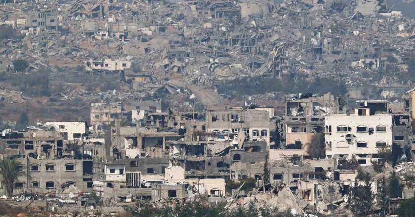 ISRAEL-PALESTINIANS-GAZA A view of damaged buildings in the northern Gaza Strip, amid the ongoing conflict in Gaza between Israel and Hamas, as seen from the Israel side of the border, near Sderot in southern Israel January 15, 2025. REUTERS/Amir Cohen