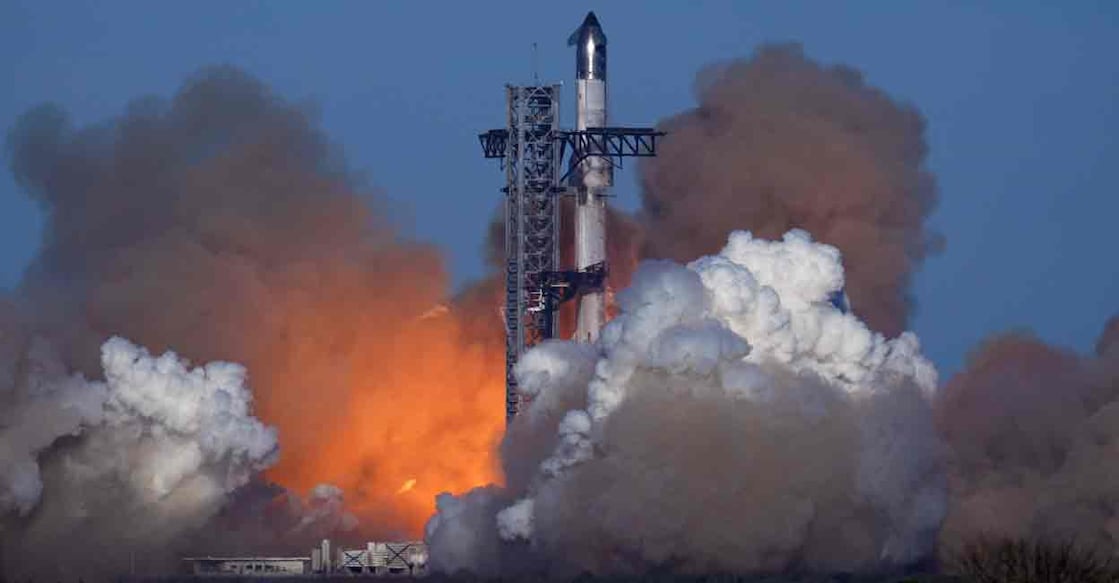AP01_17_2025_000023A SpaceX's mega rocket Starship launches for a test flight from Starbase in Boca Chica, Texas, Thursday, Jan. 16, 2025. Photo: AP/PTI