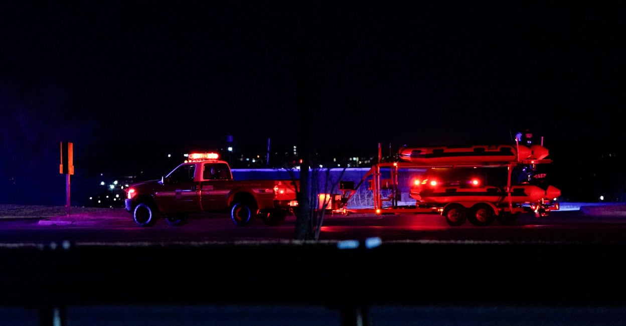 USA-CRASH-WASHINGTONDC Emergency vehicles leave Gravelly Point, after American Eagle flight 5342 collided with a helicopter while approaching Reagan Washington National Airport and crashed in the Potomac River, in Arlington, Virginia, U.S. January 29, 2025. Photo: REUTERS/Elizabeth Frantz