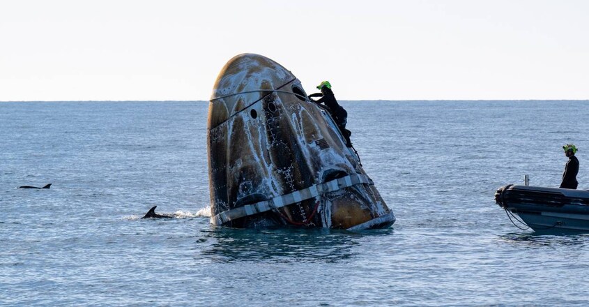nasa-astronauts-land