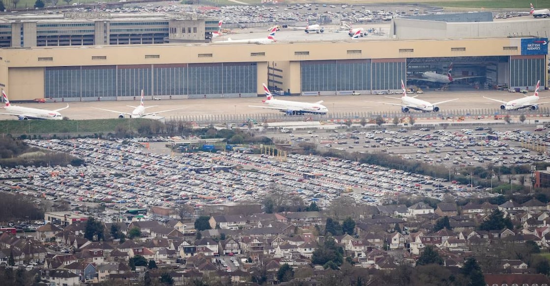 An aerial photograph taken on March 21, 2025 shows planes parked on the tarmac of Heathrow Airport. Photo: AFP