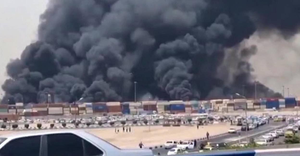 This image grab taken from footage released by the state television Islamic Republic of Iran Broadcasting News shows thick black smoke billowing following an explosion at the Shahid Rajaee port dock southwest of Bandar Abbas in the Iranian province of Hormozgan. Photo: AFP