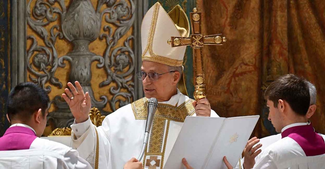 POPE-LEO Pope Leo XIV conducts Mass in the Sistine Chapel at the Vatican, May 9, 2025. Vatican Media/Simone Risoluti Handout via REUTERS
