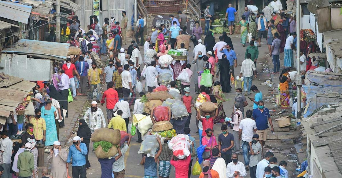 Centre allows shops to open with conditions, malls and markets to remain shut