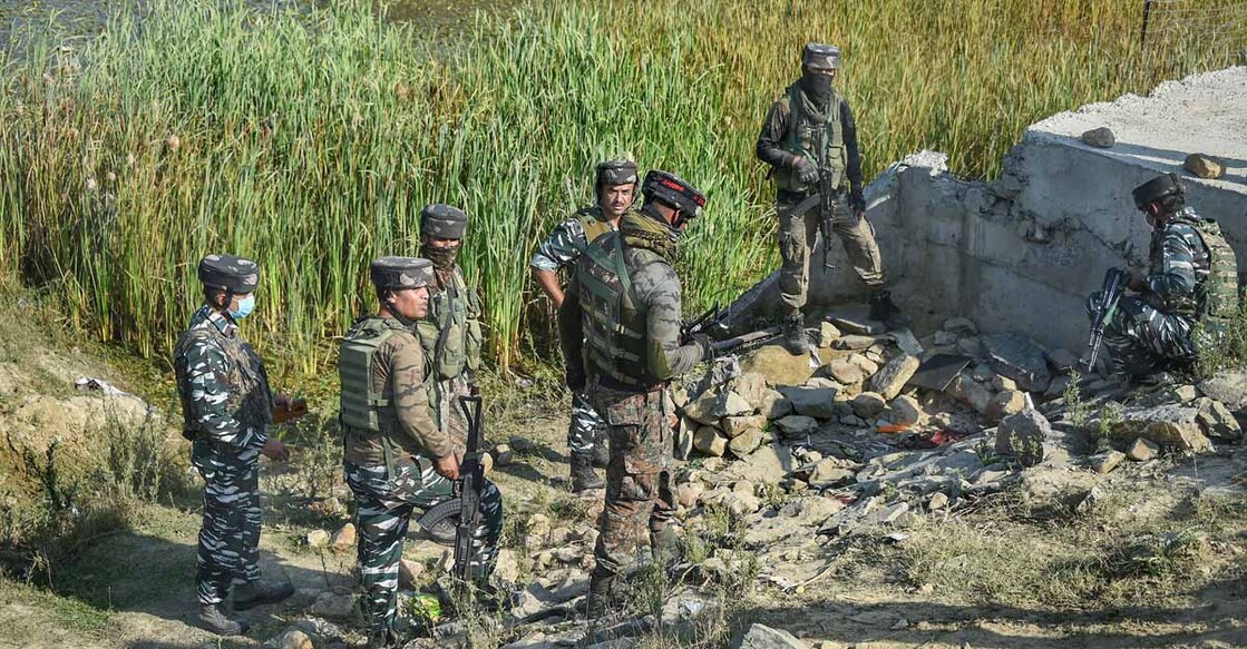 Two CRPF personnel killed as militants attack security forces in Srinagar