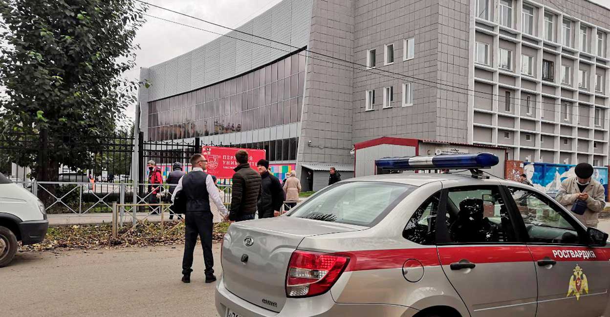 National Guard A car of Russia's National Guard is seen at the scene after a gunman opened fire at the Perm State University in Perm, Russia September 20, 2021. Reuters/Anna Vikhareva