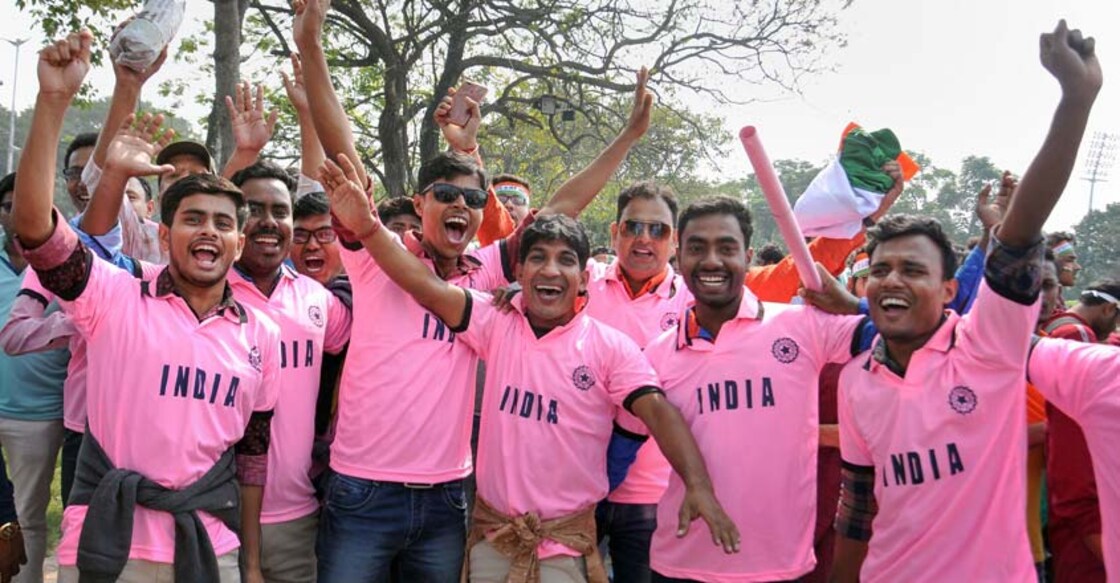 Pink fever grips Eden Gardens as India embrace Day/Night Tests
