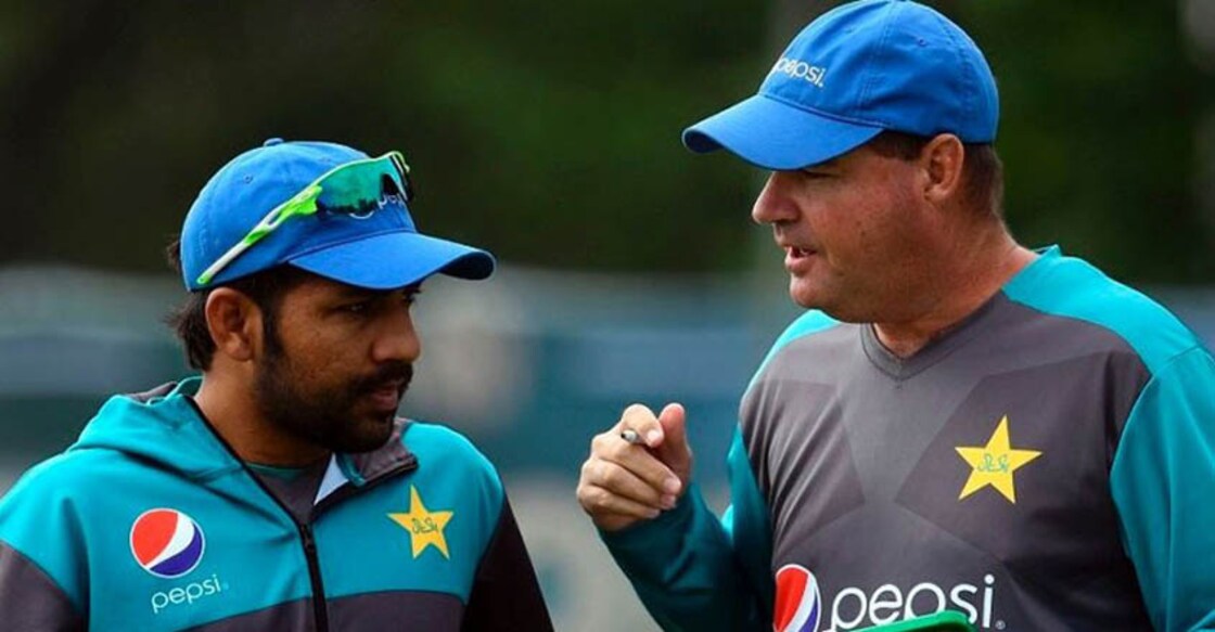 Pak coach recommends sacking of Sarfaraz Ahmed as captain