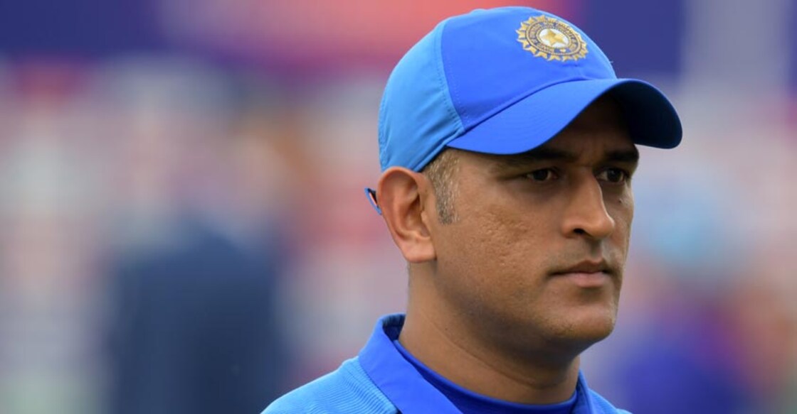 Dhoni dropped from BCCI's central contracts list Dhoni dropped from BCCI's central contracts list