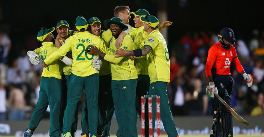 Ngidi bowls South Africa to thrilling T20 win as England collapse Ngidi bowls South Africa to thrilling T20 win as England collapse
