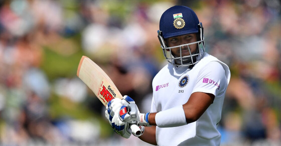 Prithvi Shaw skips practice with swollen foot, call to be taken on Friday