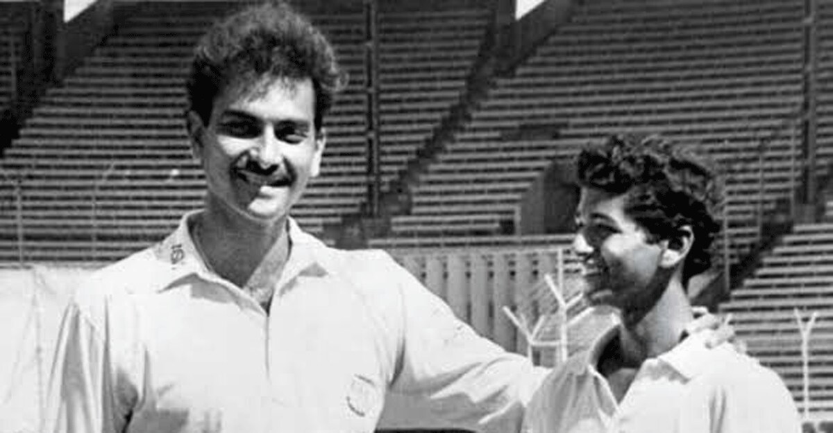 Shastri with the domestic heavyweight Shastri with the domestic heavyweight