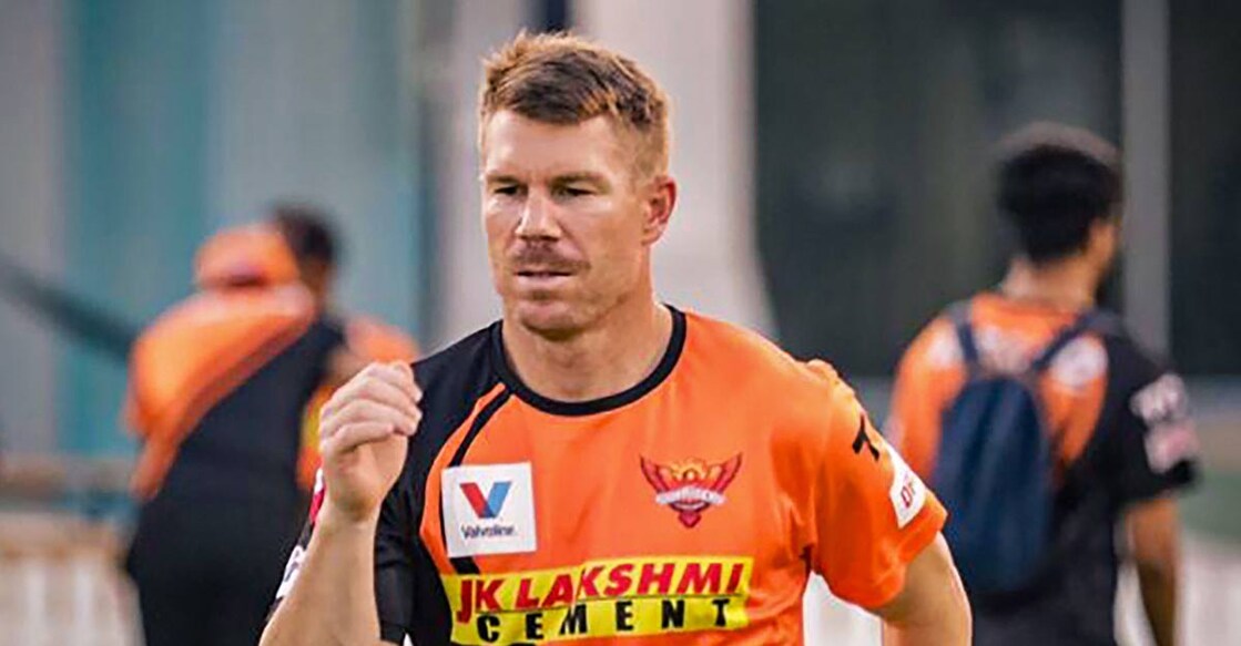 Mighty Mumbai Indians stand between Sunrisers and play-off spot